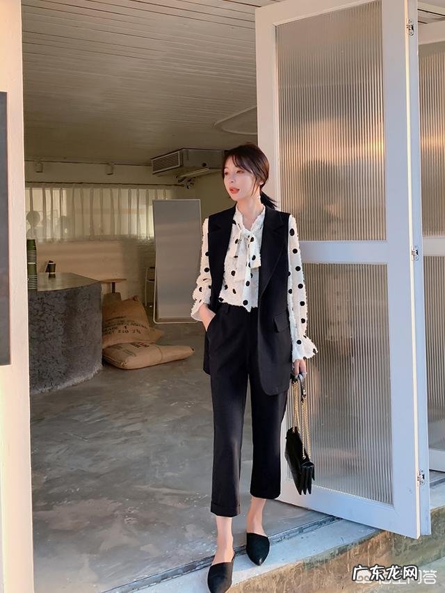 如何做个脱衣有肉穿衣显瘦的精致猪猪女孩?