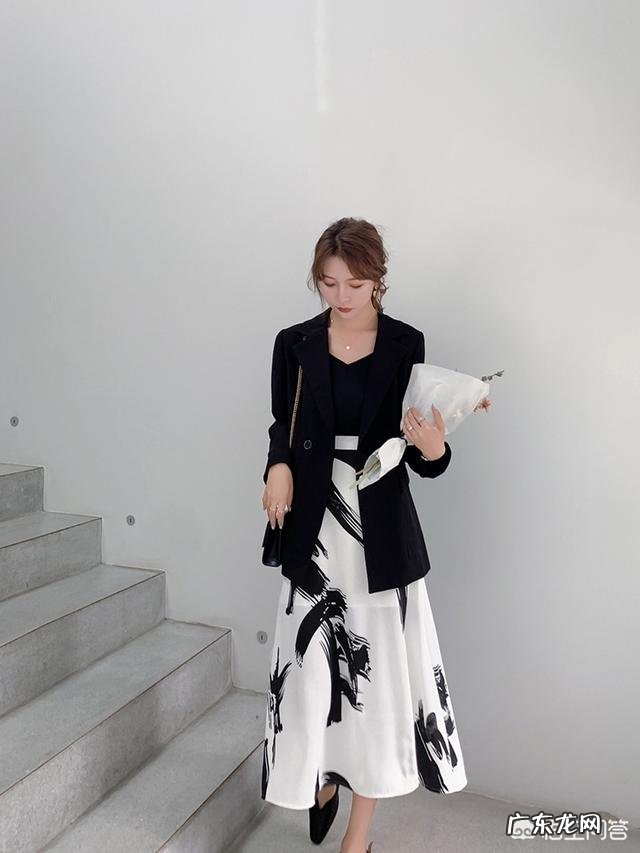 如何做个脱衣有肉穿衣显瘦的精致猪猪女孩?