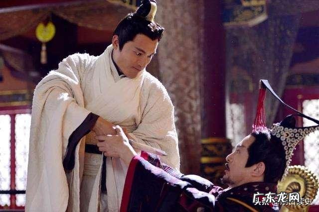 荆轲刺秦王,樊于期为何主动献出自己的头颅他不怕死吗