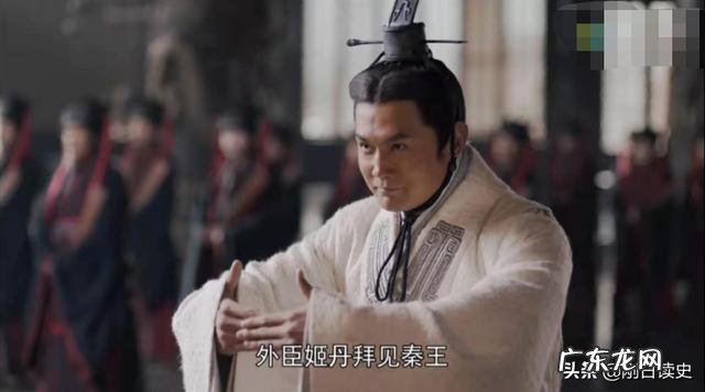 荆轲刺秦王,樊于期为何主动献出自己的头颅他不怕死吗