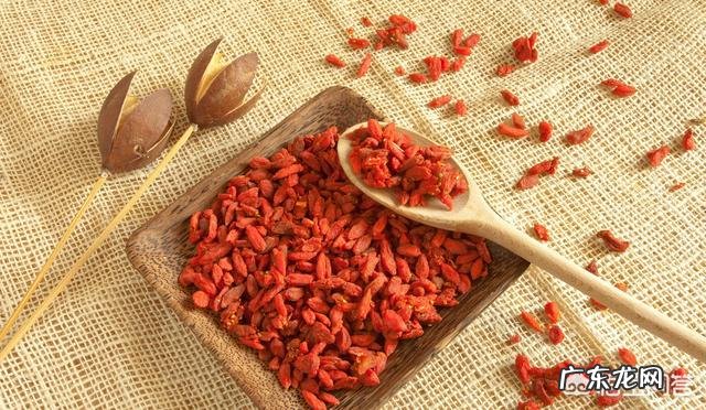 每天1杯枸杞水坚持15天,身体会有怎样的变化?