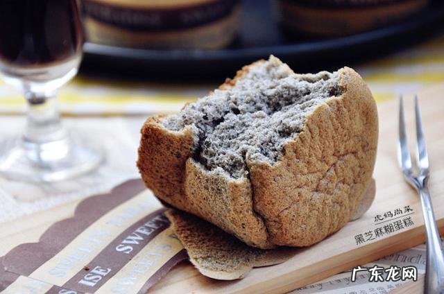 早餐吃一个黑白芝麻面包和一根香蕉会胖吗