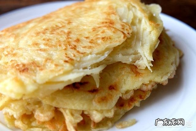 土豆丝饼怎么做好吃?用不用加鸡蛋和面粉?