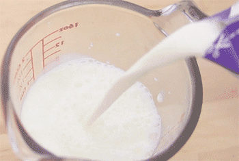 请问:减脂期间一定要喝脱脂奶粉吗还是低脂、脱脂轮换喝