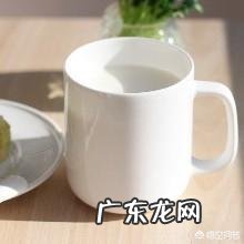 请问:减脂期间一定要喝脱脂奶粉吗还是低脂、脱脂轮换喝