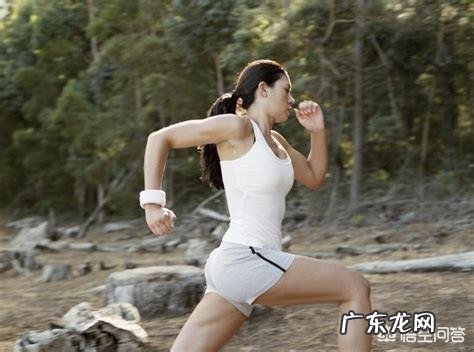 网上卖的辅助仰卧起坐的设备能瘦肚子吗?