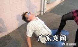 练过武术的矮瘦子能打得赢没练过的壮汉吗?