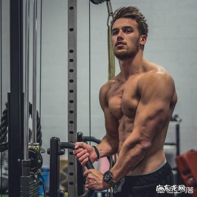 都说健身运动可以使皮肤变好,可我为什么运动后脸上开始长痘痘?