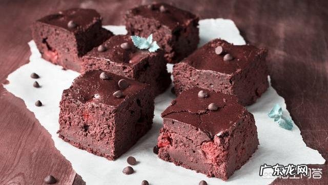 连续八个月早晨吃巧克力蛋糕可以减28斤，是真的吗？