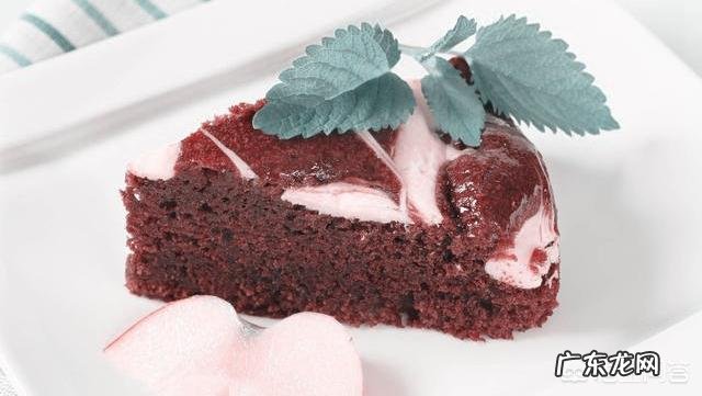 连续八个月早晨吃巧克力蛋糕可以减28斤，是真的吗？