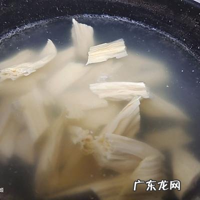 韩式花菜怎么拌好吃 韩式拌花菜的家常做法大全