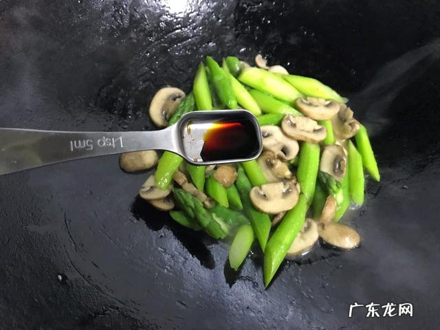 春天的芦笋怎么做好吃 新鲜芦笋绿芦笋怎么做才好吃