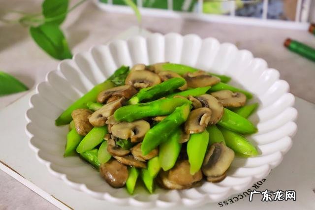 春天的芦笋怎么做好吃 新鲜芦笋绿芦笋怎么做才好吃