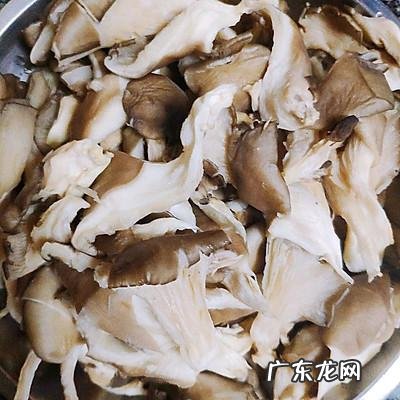 最美味的椒盐蘑菇 蟹味菇配什么菜烧好吃