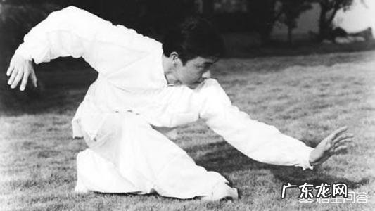 要想学好武术,必须练好哪些基本功?