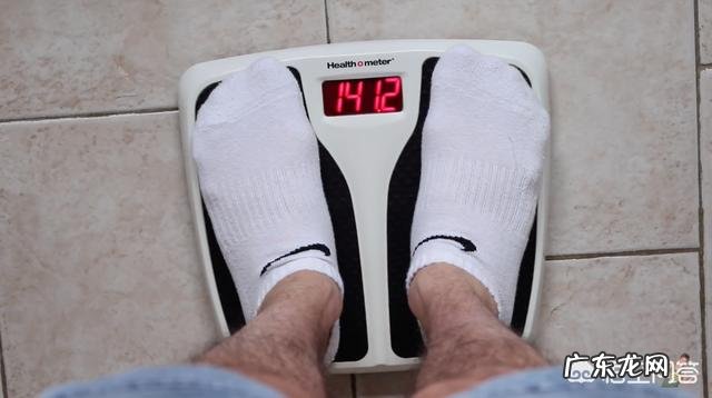 一个星期不吃东西只喝水能瘦多少