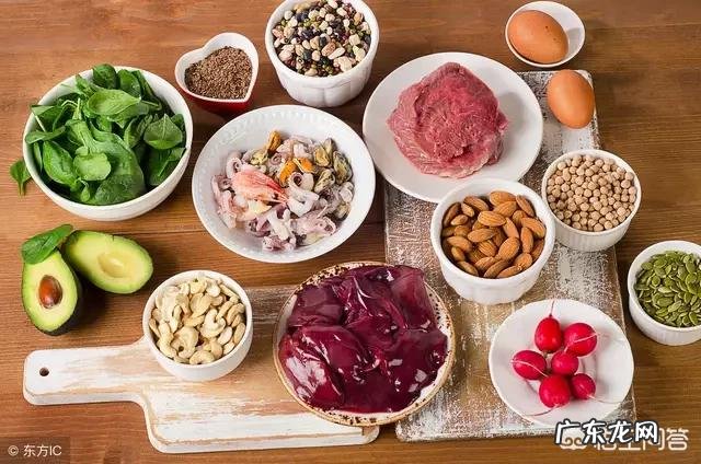 小朋友身高一年长几公分才算正常?