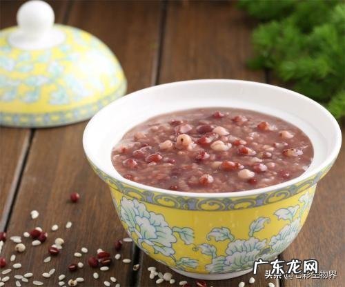 经期喝薏米红豆茯苓煮水好吗