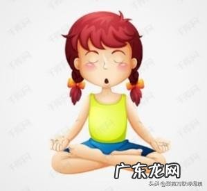 为什么晚上打坐身体发热早上不会?