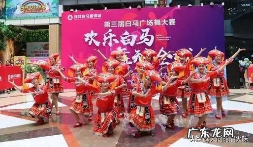 年轻情侣如何在同居时保持自律和积极