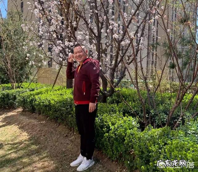 岳云鹏发头条说很久没有自拍了，也不想自拍了，为什么？