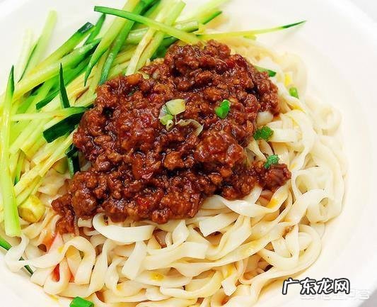 你喜欢吃面条多还是大米饭多,为什么