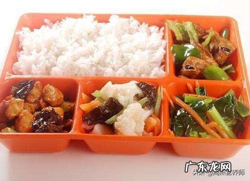 每天依靠外卖而活的上班族，日常该如何补充营养