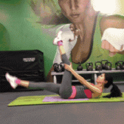 上班族久坐腰粗，吃什么食物可以减肥避免水桶腰