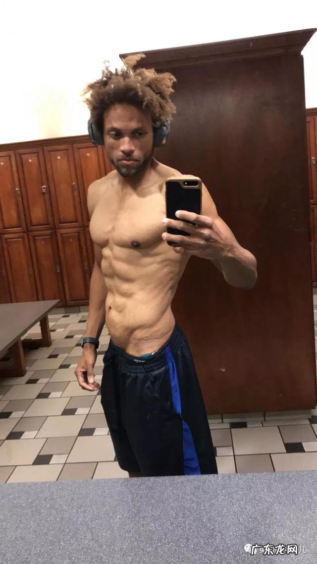 快餐≠长膘!垃圾食品照吃不误的他,两年居然瘦掉了80kg!