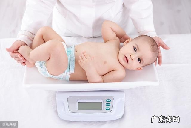 新生儿满月长多少斤正常?几个标准说明问题,体重影响成年健康