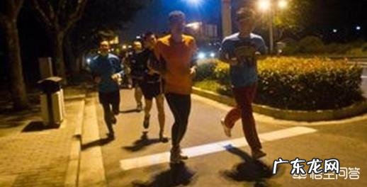 办公室女性该怎样运动健身