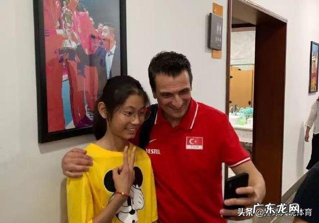 为什么迟迟不公布中国女排的新任主教练是谁什么原因