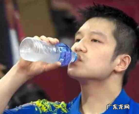 马龙胜樊振东拿下奥运冠军，黄金一代要谢幕了，未来男队怎么办