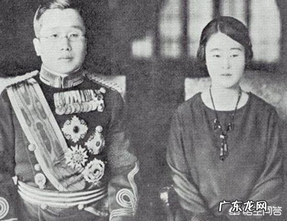 韩国群众游行支持朴槿惠,画风为啥会突变