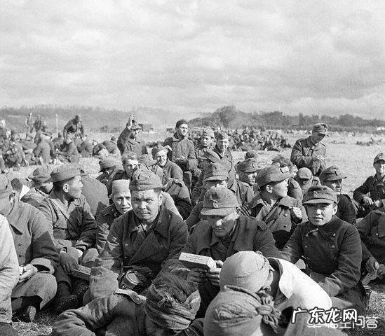 韩国群众游行支持朴槿惠,画风为啥会突变