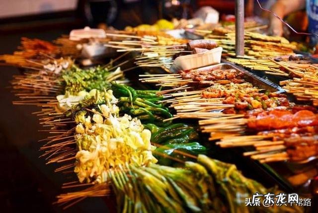 本来想着跑步减肥的但是路边的烧烤摊太多了怎么办