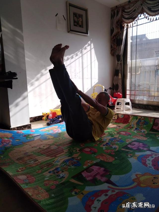 家里面积很小,选择什么健身器材适合一家人用