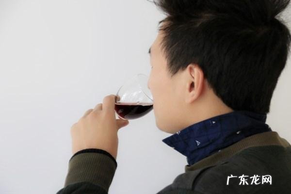 身高1米75的男性，体重多少算标准？用这个公式一算便知