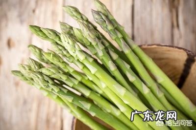 婴儿便便是绿色的是什么原因呢