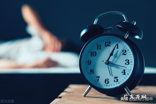 经常失眠多梦，控制不住想发脾气，这是怎么回事啊