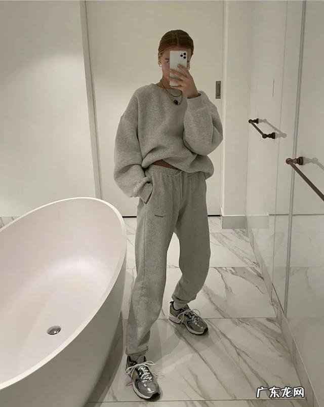 人类高质量女性拍照姿势 高质量女性泳衣拍照