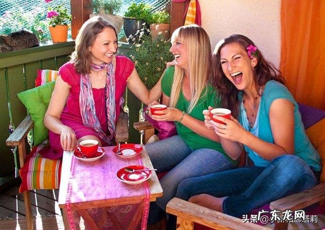 有人说俄罗斯和乌克兰士兵总喜欢带头套,这是为什么?