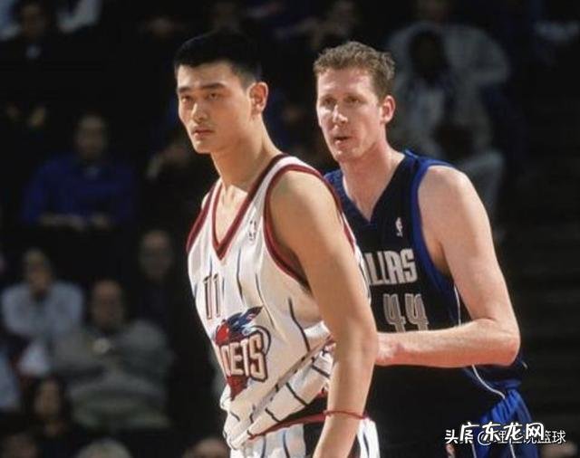 姚明体型算是篮坛“diyi存在”吗？为什么？