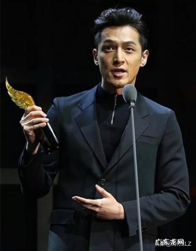 你觉得大陆排名前十的实力派男演员有哪些?