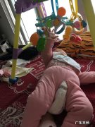 九个月宝宝大便正常，但拉绿色便便是怎么回事啊