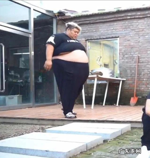 吃播网红胖猴仔疯狂吃到560斤,他的家人都不担心他的健康吗?