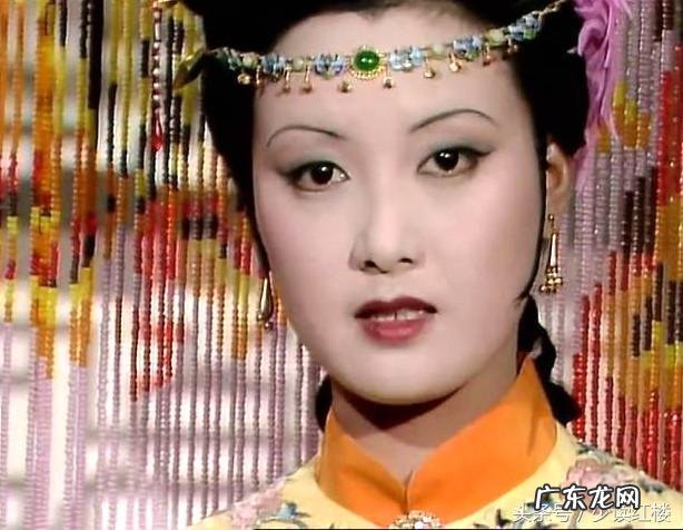 《红楼梦》中王熙凤也是大家闺秀为啥不识字呢