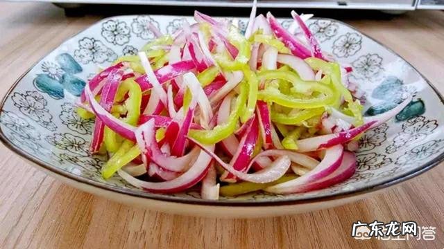 洋葱是农村常见蔬菜，吃洋葱对人身体有哪些好处？