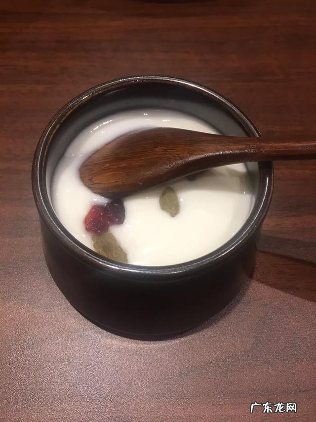 早上吃两个包子,一杯酸奶会胖吗?