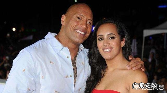 巨石强森的女儿为什么不去好莱坞,反而宣布进入了WWE